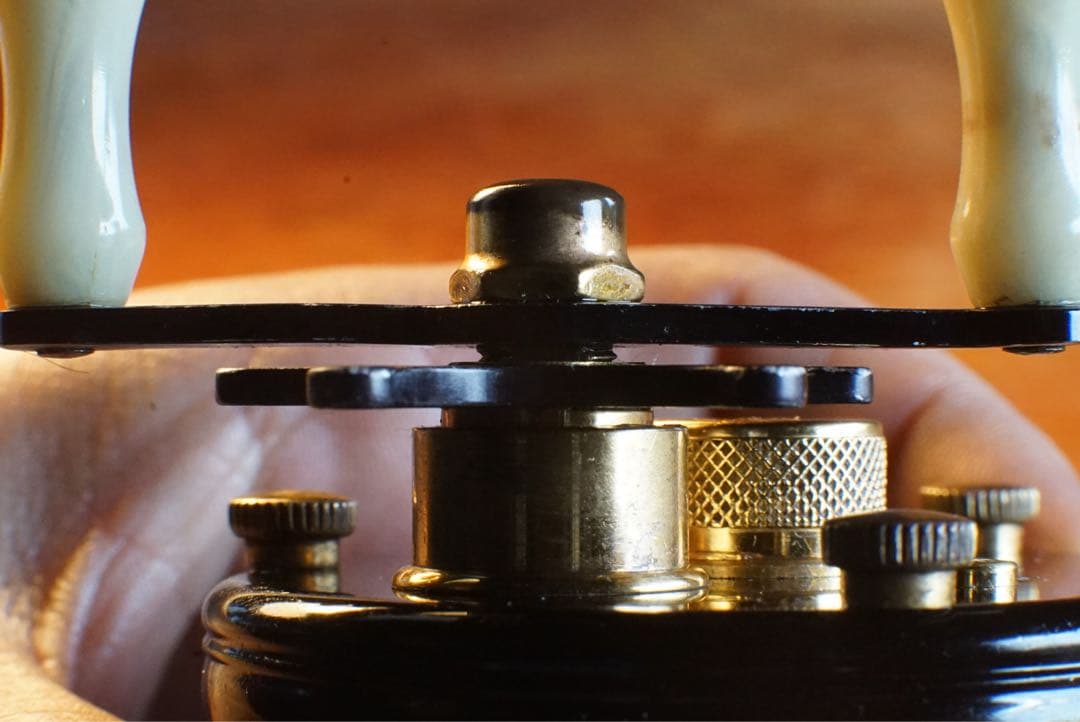 ABU アンバサダー 5000 デラックス メンテ済 フレーム修正済 - メルカリ