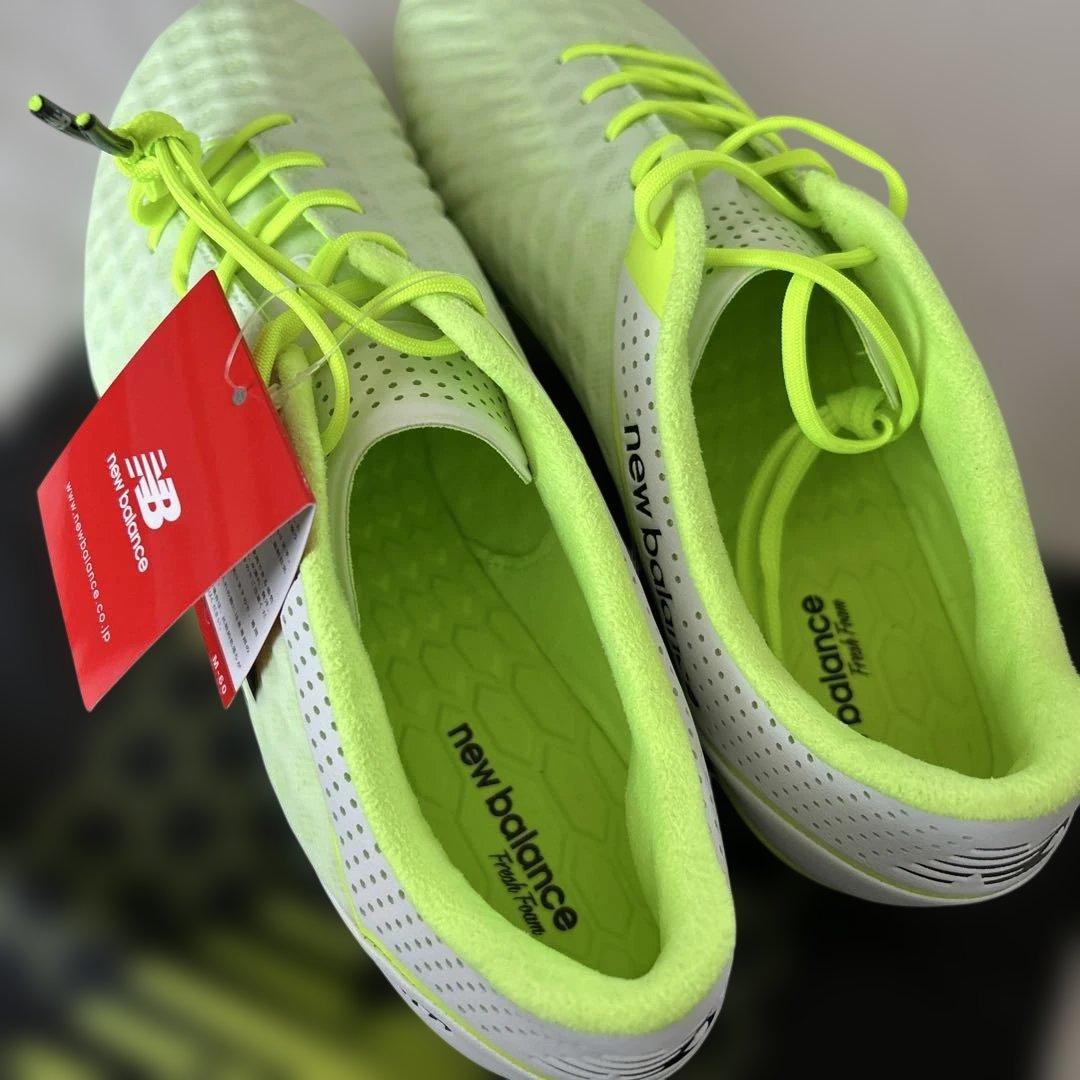 【未使用】ニューバランスサッカーシューズ （27.0cm）2E シューズ袋付き