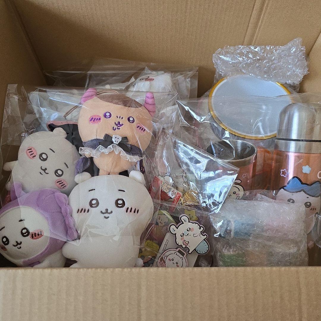 ちいかわ ハチワレ うさぎ モモンガ グッズ まとめ