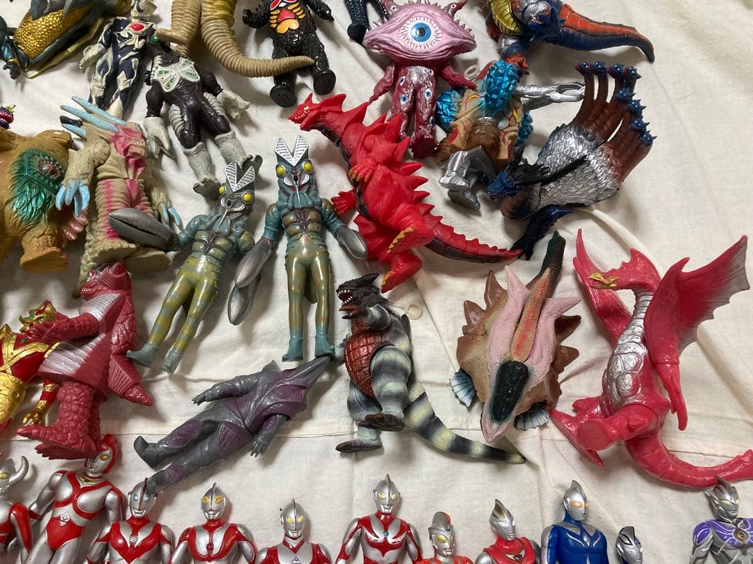 ウルトラマン フィギュア ソフビ 怪獣 まとめて