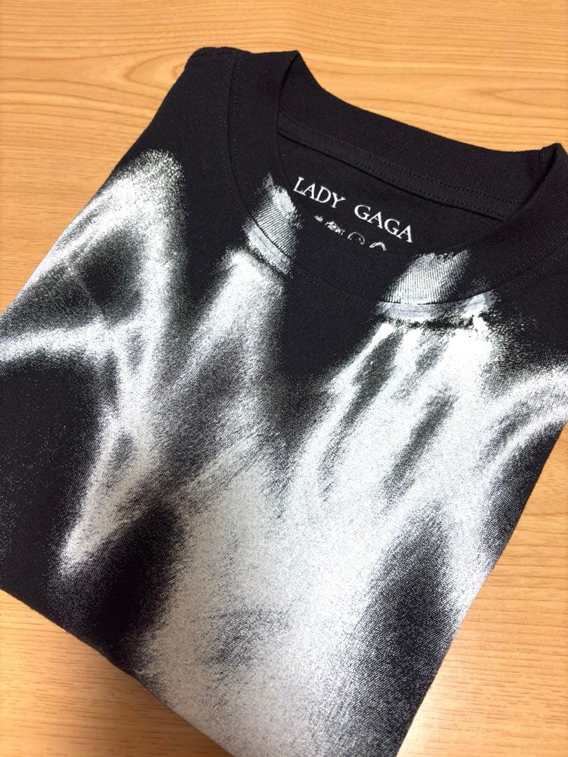 【新品未使用】レディガガ Mayhem Ball Vanish Tシャツ M