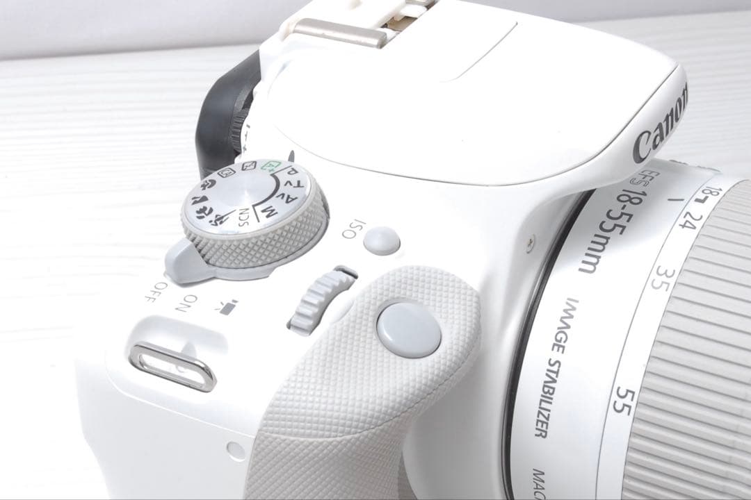 美品】EOS Kiss X7 ホワイト 手ぶれ補正 おまけ付き スマホ転送OK