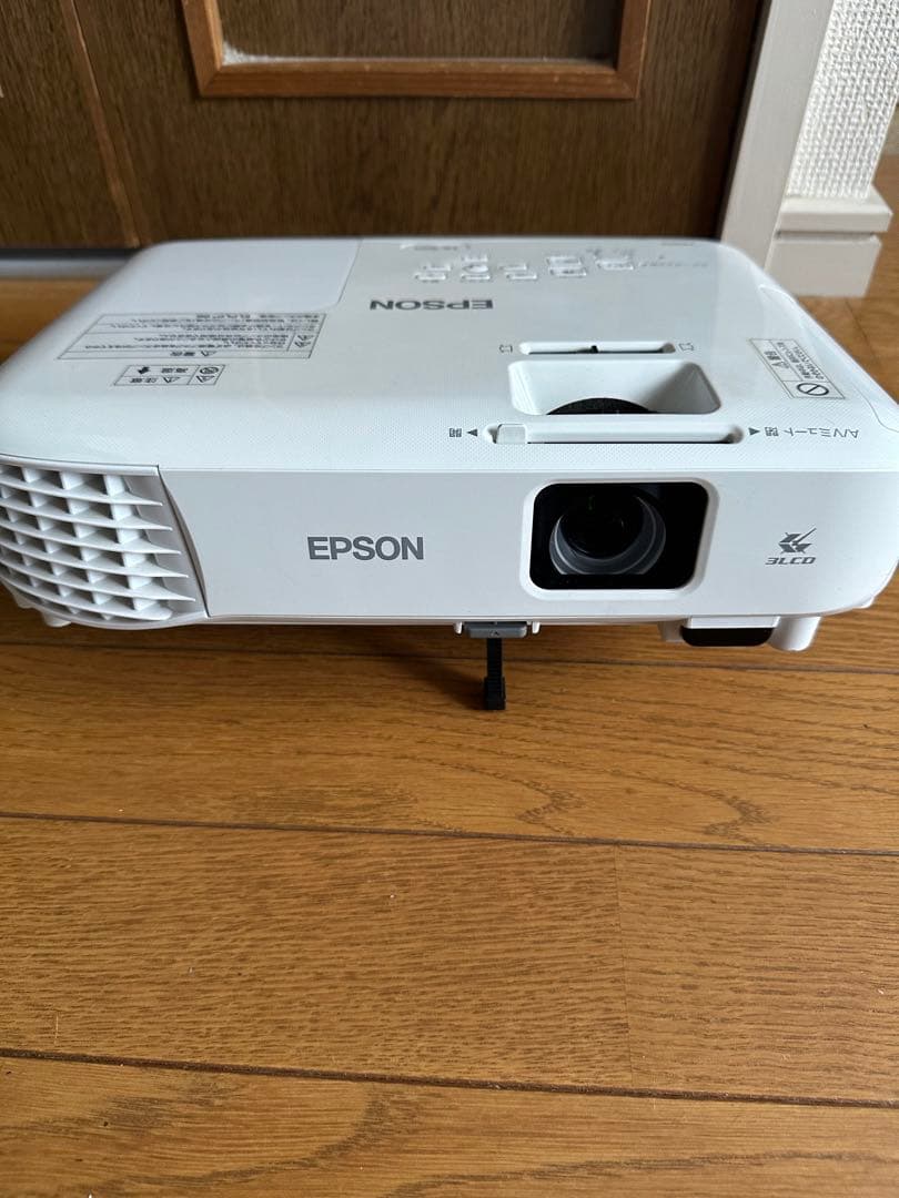 美品 プロジェクター EPSON EB-W05