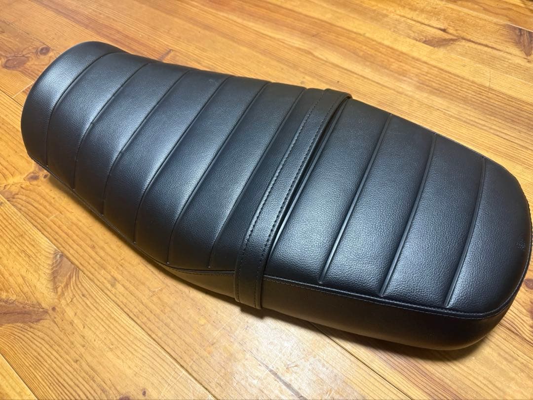 h*i様 Yamaha XSR125純正ローダウンシート YAMAHA（ヤマハ） XSR155 XSR125 シート 純正 タイ YAMAHA純正