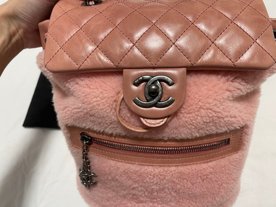 CHANEL ピンク バックパック ムートン カーフ リュック ボア - メルカリ