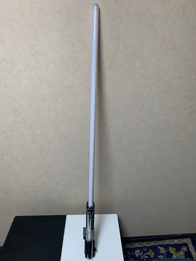 マスターレプリカ社 FXライトセーバー　アナキンスカイウォーカーモデル Amazon.co.jp: スター・ウォーズ アナキン・スカイウォーカー FX