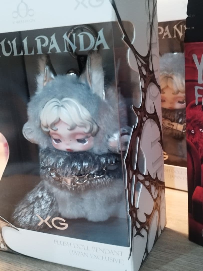 新品未開封　SKULLPANDA × XG ぬいぐるみペンダント 日本限定