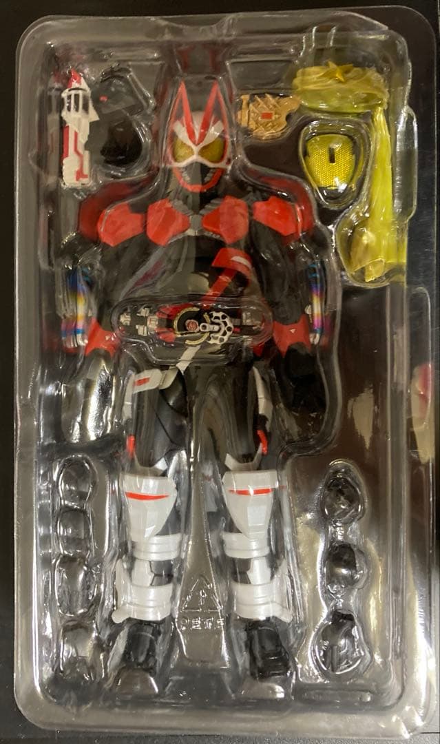 【最安価】仮面ライダーギーツ　ブーストマグナムフォーム＆フィーバーフォーム