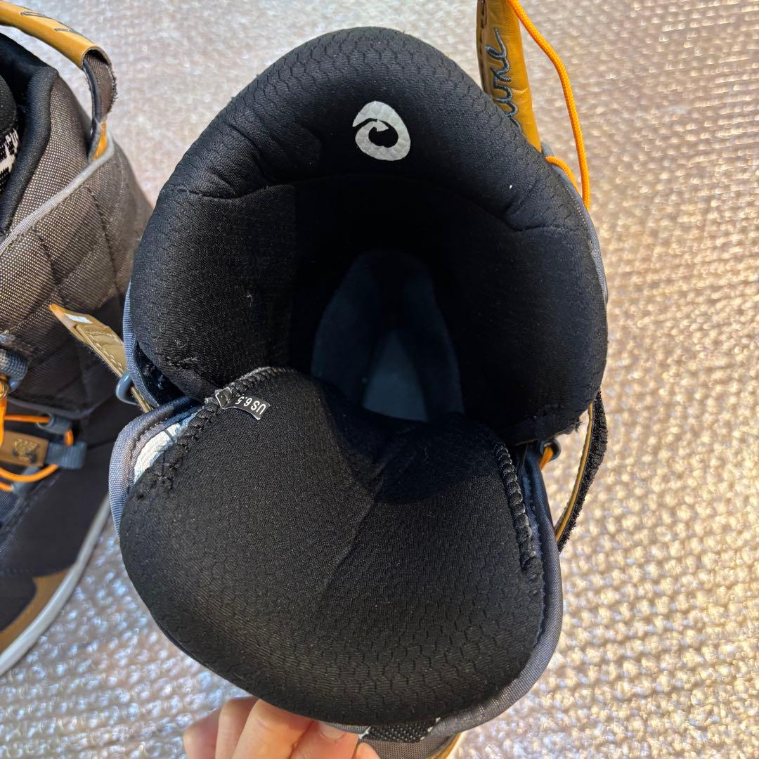 美品　使用感少ない　DEELUXE 24.5cm スノーボードブーツ　レディース