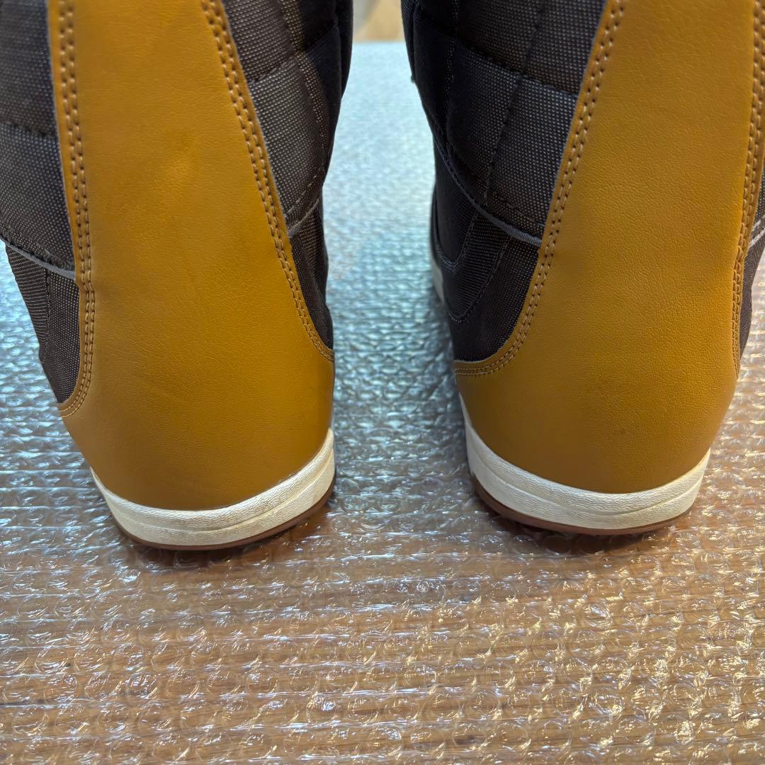 美品　使用感少ない　DEELUXE 24.5cm スノーボードブーツ　レディース