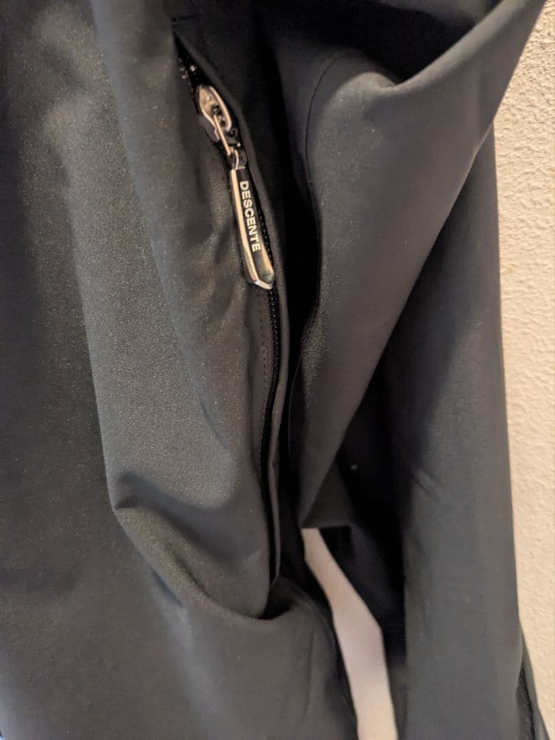 期間限定最終値下げデサント製オガサカラストシーズン】スキーウェア