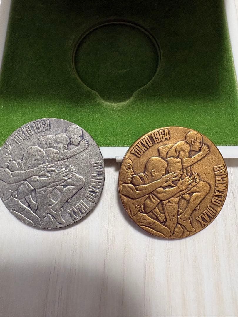 1964年 東京オリンピック 銀/銅メダルセット 金銀銅セット]1964年 東京オリンピック記念メダル 造幣局 - メルカリ