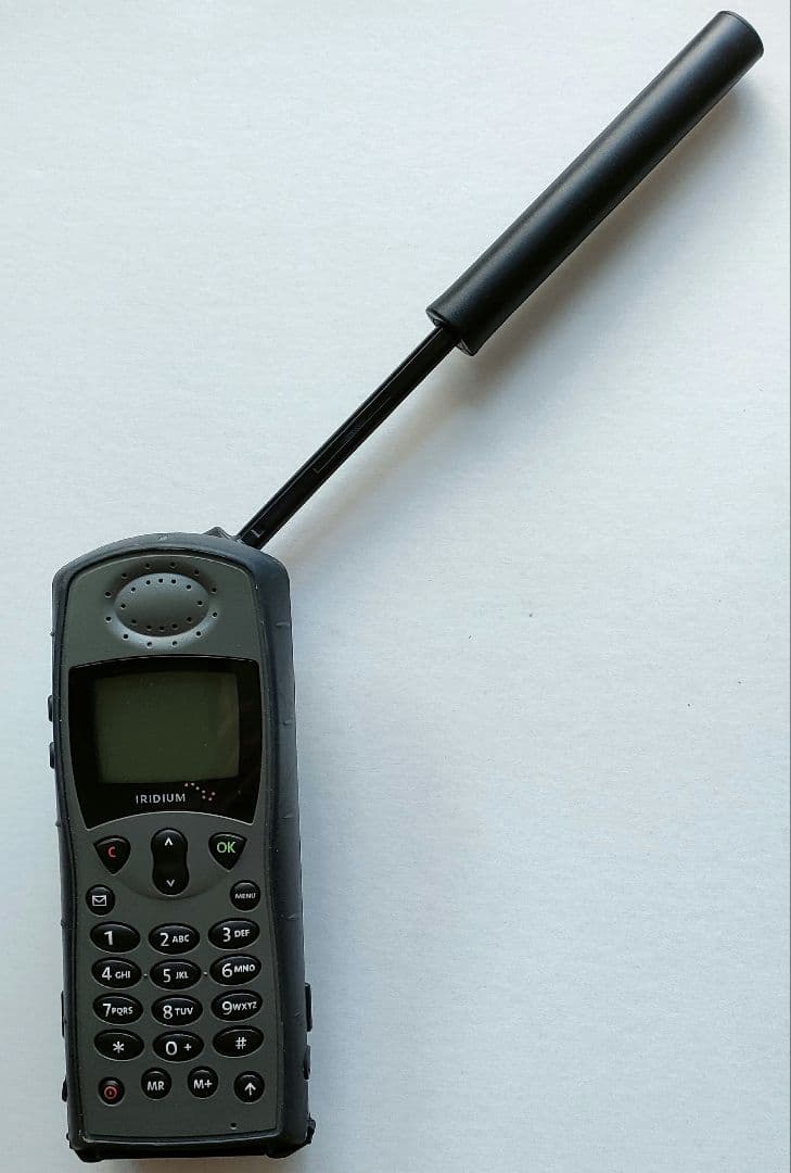 イリジウム IRIDIUM 衛星携帯電話 9505A - メルカリ
