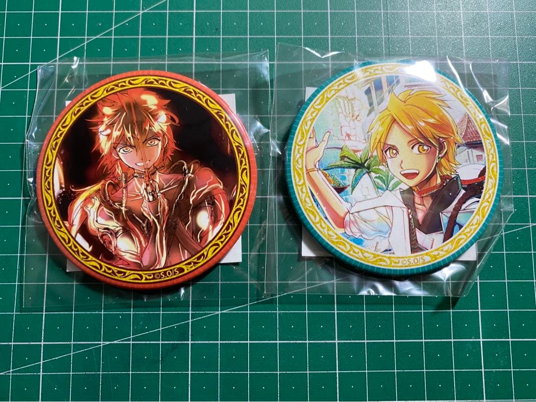 マギオンラインくじ75mm缶バッジ アリババA・B - メルカリ