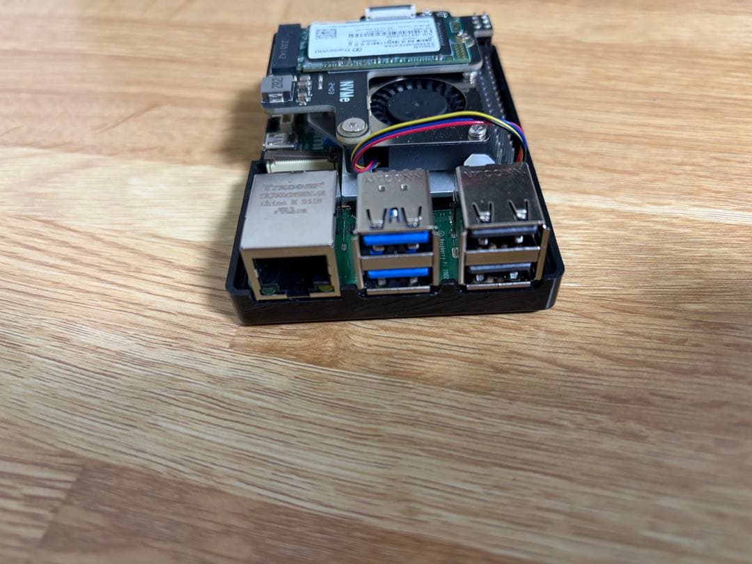 Raspberry Pi 5 メモリ8GB セット SSD増設済 - メルカリ