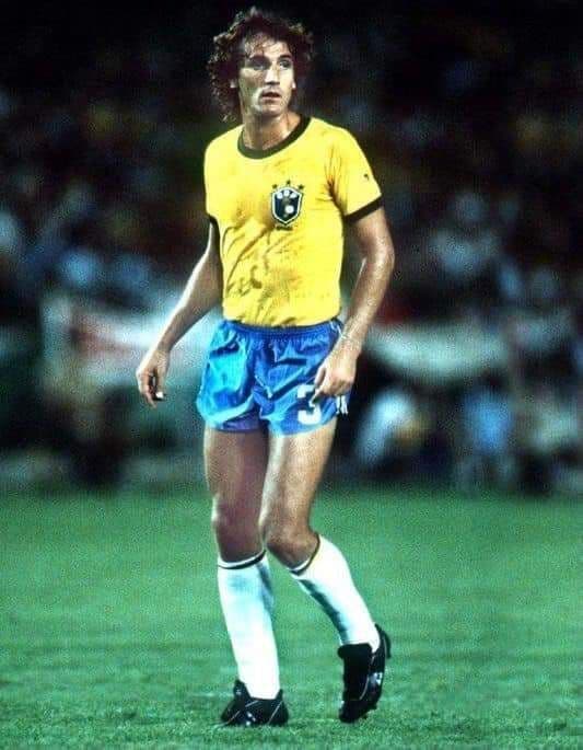 元ブラジル代表 オスカール氏のブラジリスFC(所有クラブ)サイン入