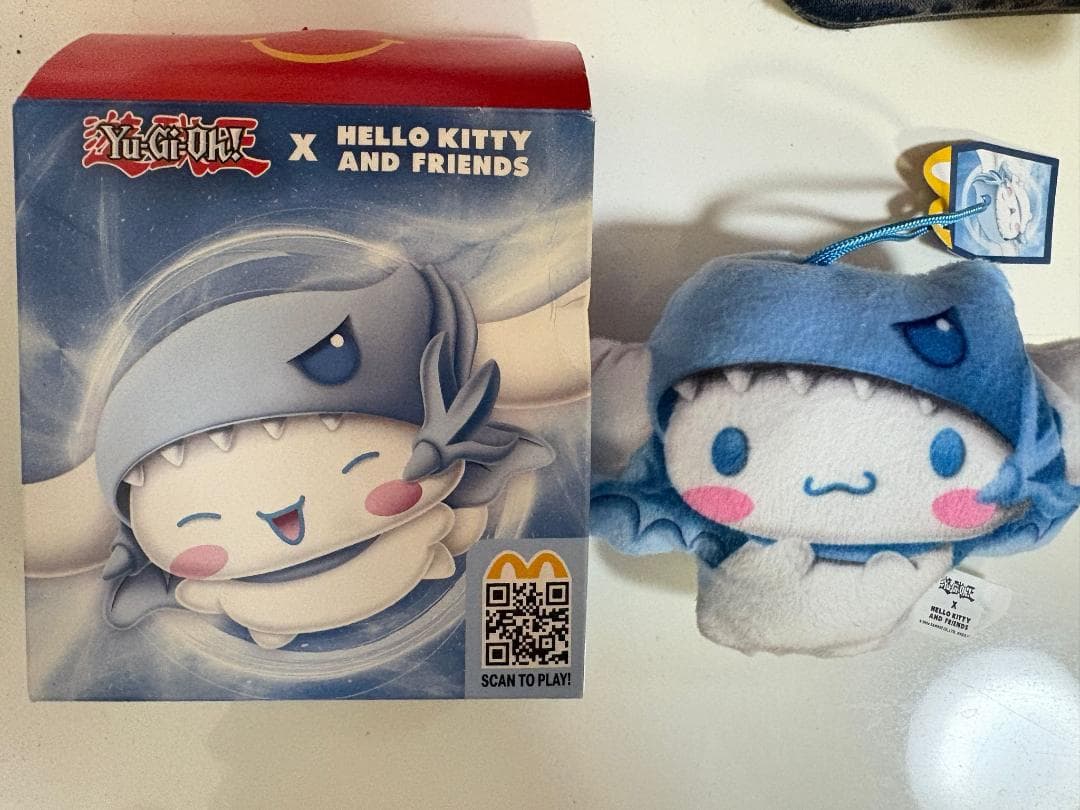 中島健人使用】マクドナルド シナモロールx遊戯王ブルーアイズホワイト