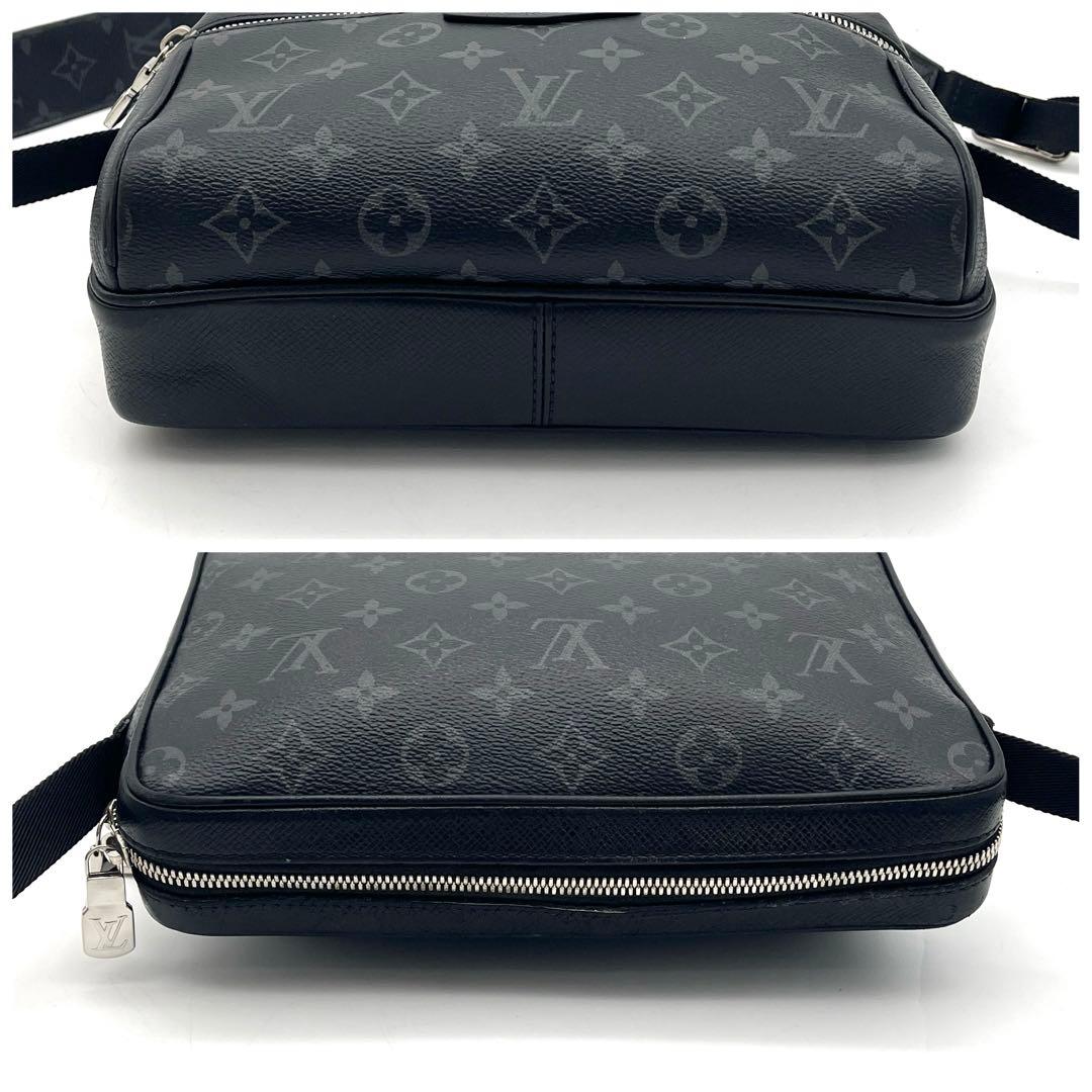 ルイヴィトン アウトドアメッセンジャーPM ショルダー モノグラム