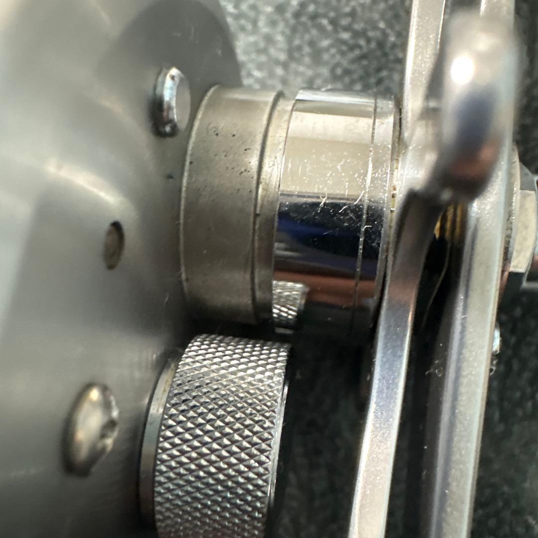 シマノ 05カルカッタ 200（01）バス 雷魚 シーバス ロックフィッシュ