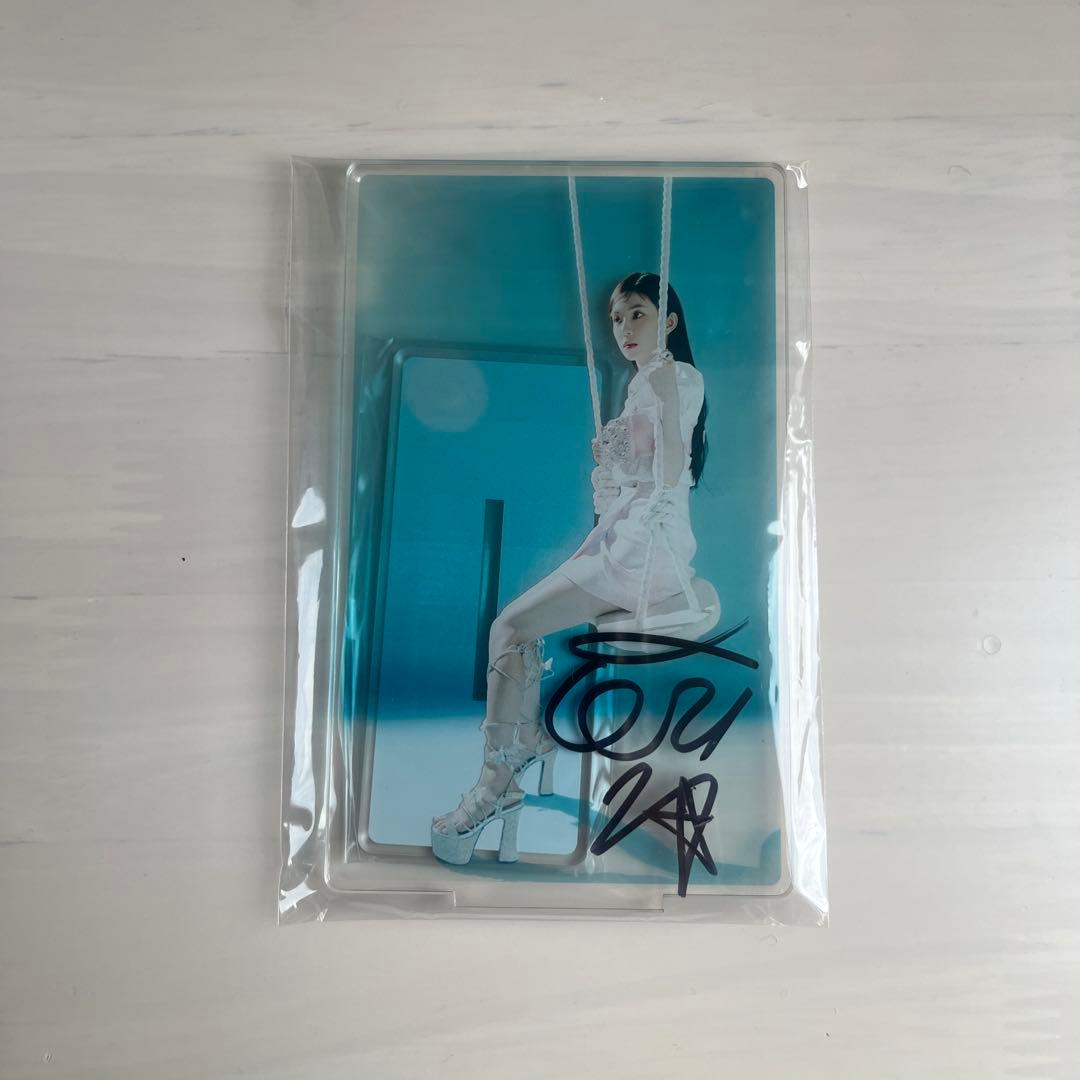 redvelvet アイリン bloom サイン入り アクリルスタンド redvelvet アイリン bloom サイン入り アクリルスタンド