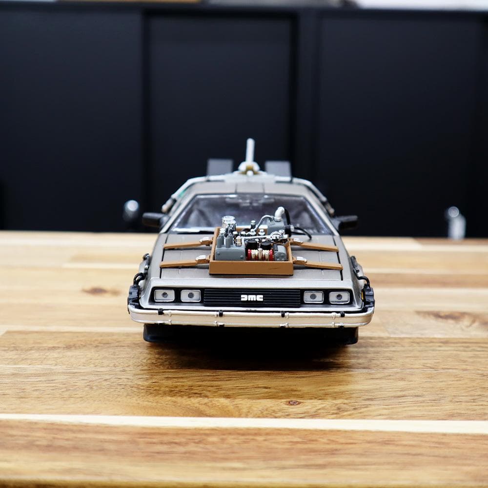 バック・トゥ・ザ・フューチャーPart3 デ・ロリアン サンスター 1:18