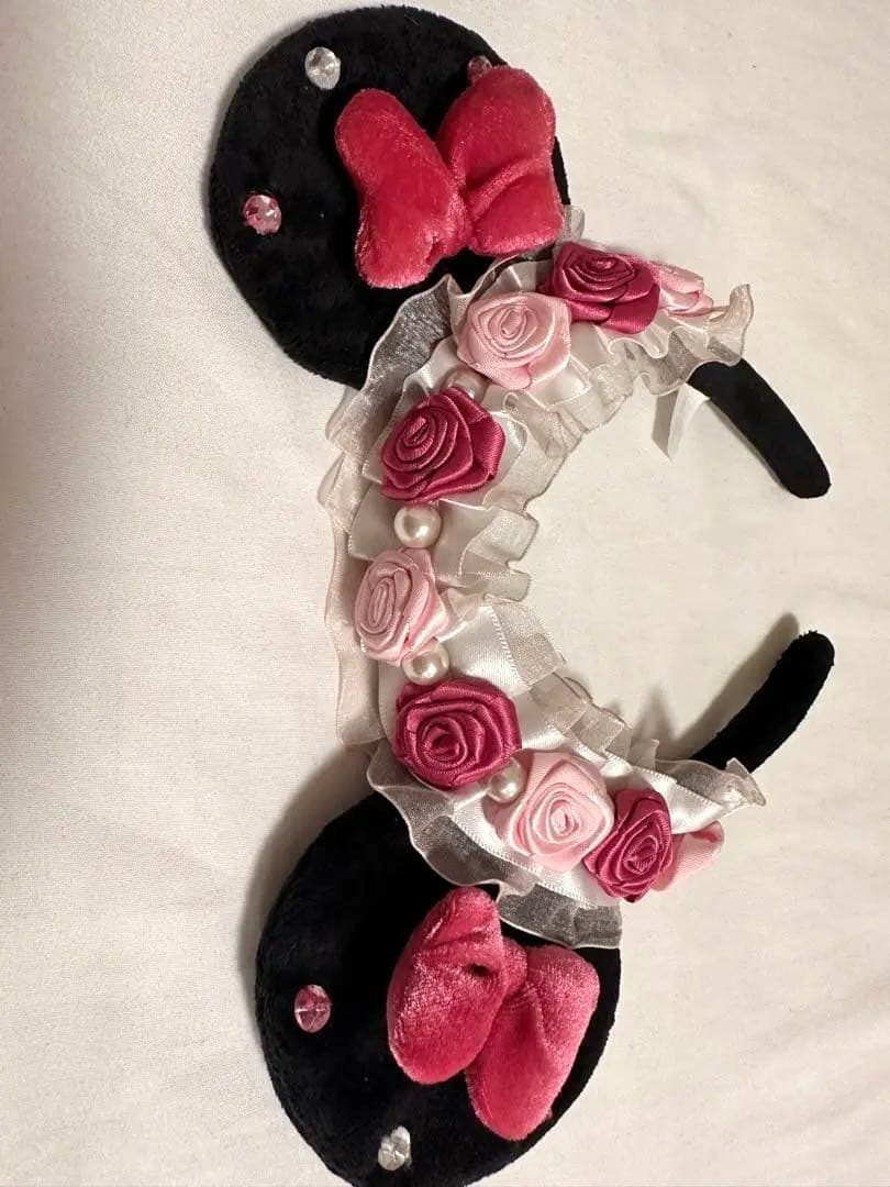 ディズニーカチューシャ ミニー フリル 薔薇 - メルカリ