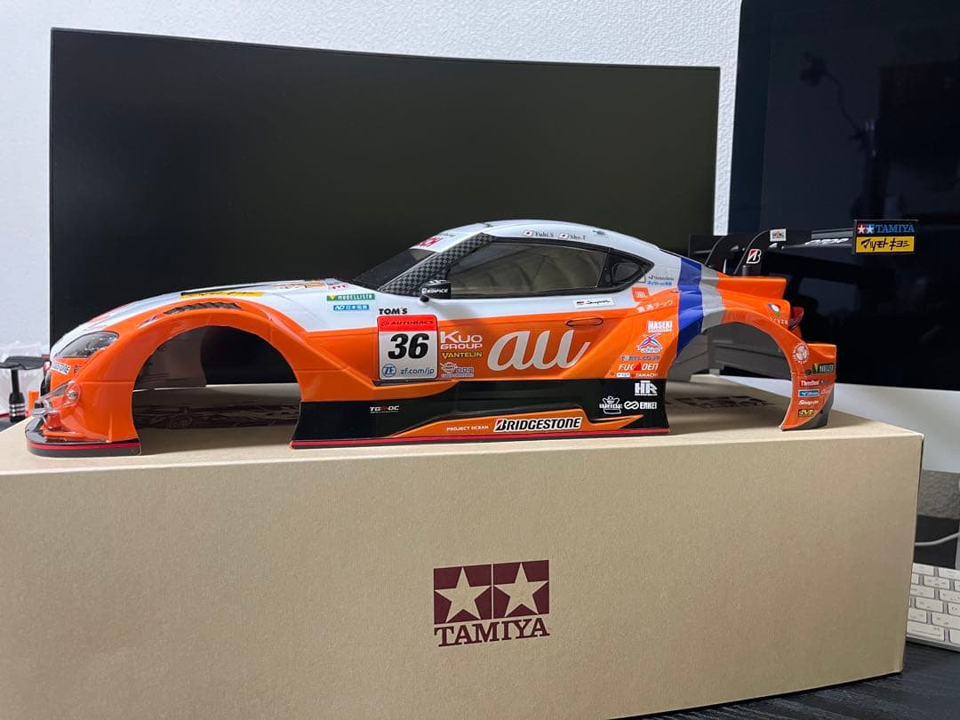 タミヤ 1/10 RC au TOM'S GR Supra スペアボディ