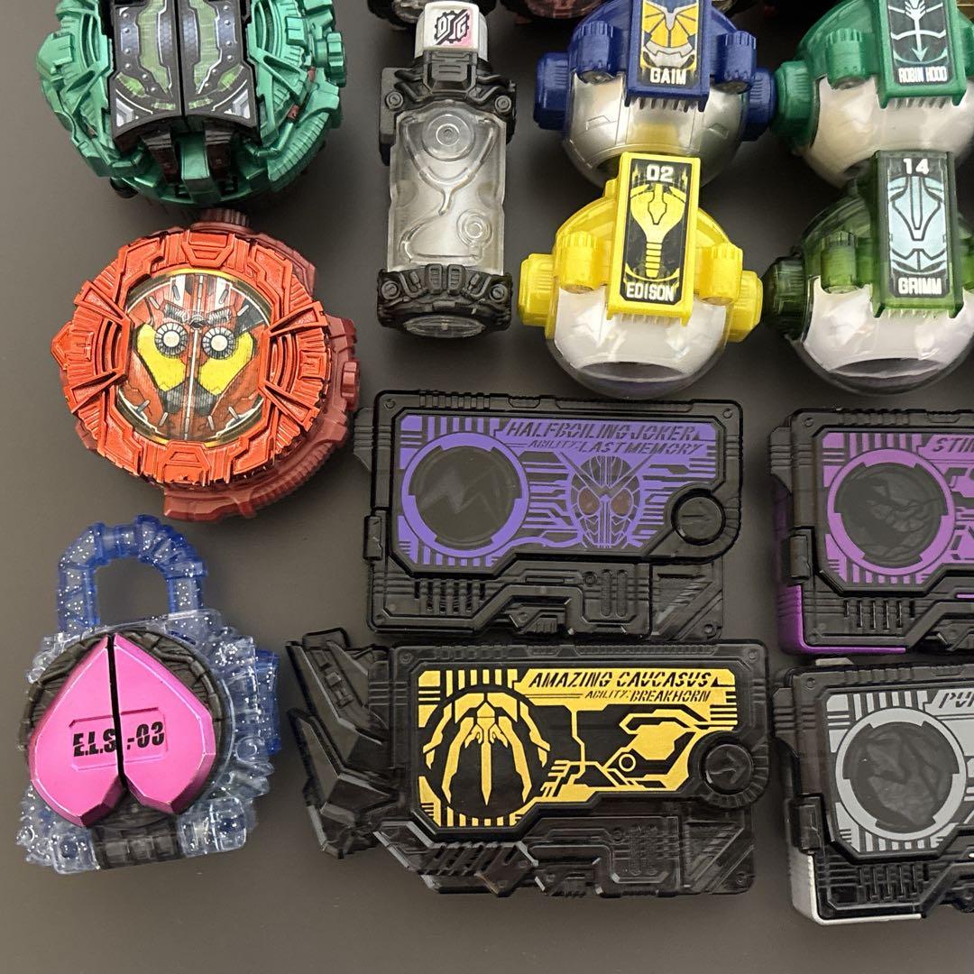 仮面ライダー　ゼロワンドライバー　等　パーツ　まとめ売り