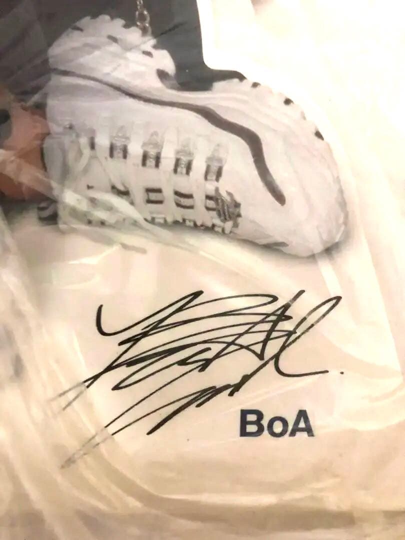 非売品BoA　レア新品未使用サイン入り POPスタンド　skechers