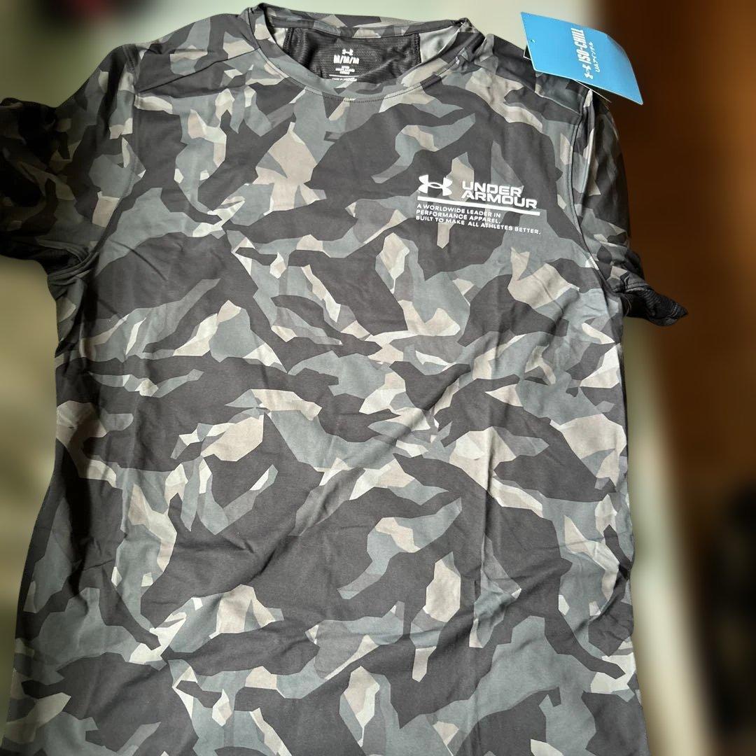 Under Armour ISO-CHILL 迷彩 Tシャツ - メルカリ