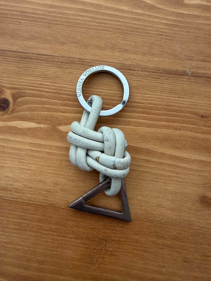 Bottega Veneta トライアングルキーリング - メルカリ