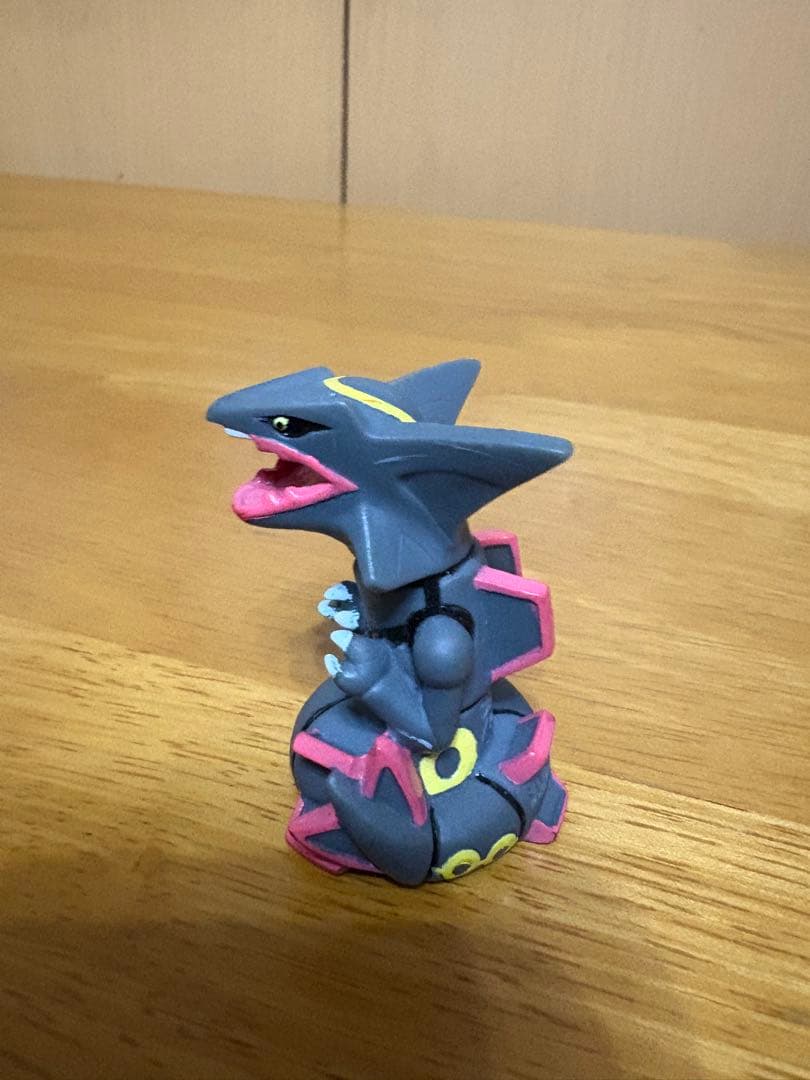 ポケモンキッズ　レックウザ　色違い　指人形