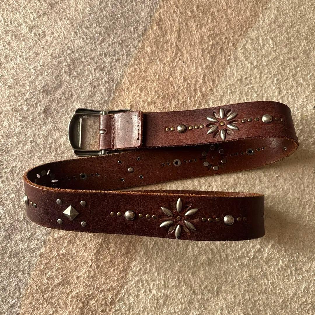美品 本革　スタッズベルト　ターコイズフラワー レザー ベルト 楽天市場】HTC エイチティーシー フラワースタッズ ターコイズ レザー