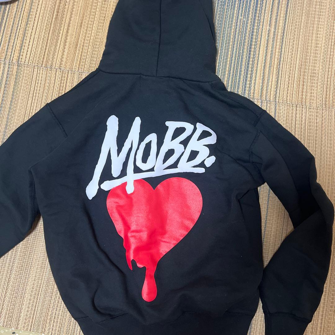 MOBB. フード付きパーカー ブラック - メルカリ