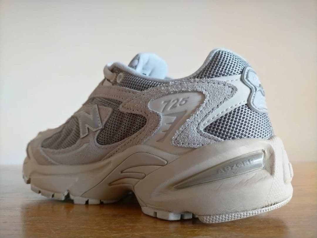 ニューバランス　ML725AA　グレー　23.5cm