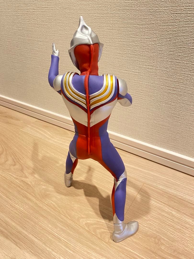 ★CCPウルトラマンティガ 1/6 LEDモデル
