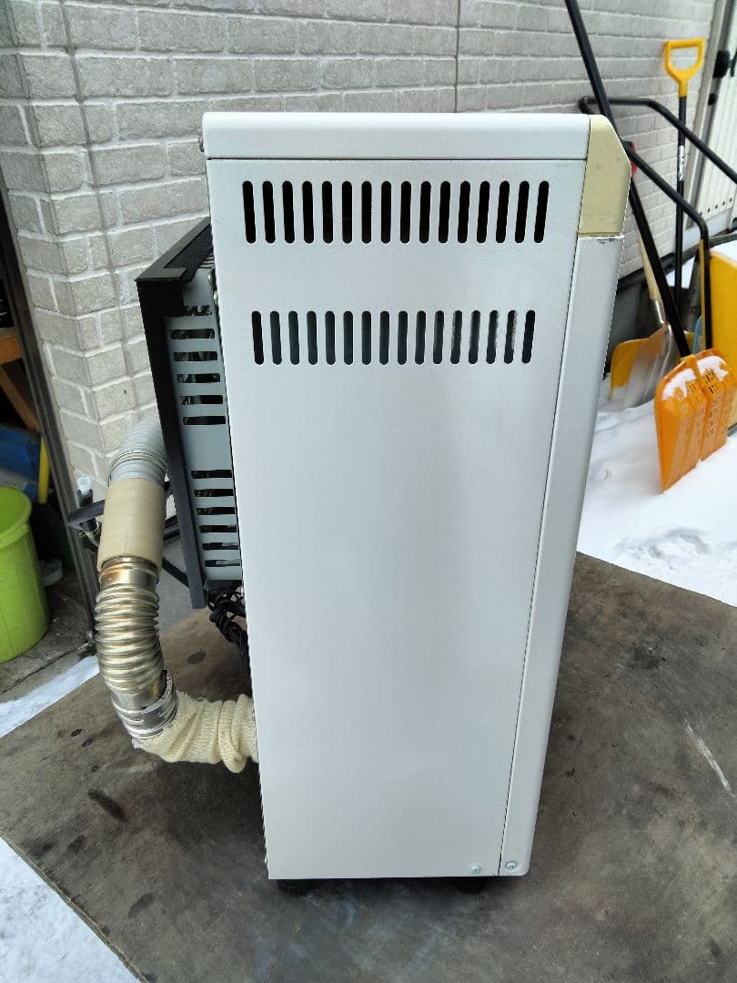 札幌発サンポットFF温風石油ストーブ！品番「FF‐513TF」2013年式中古品