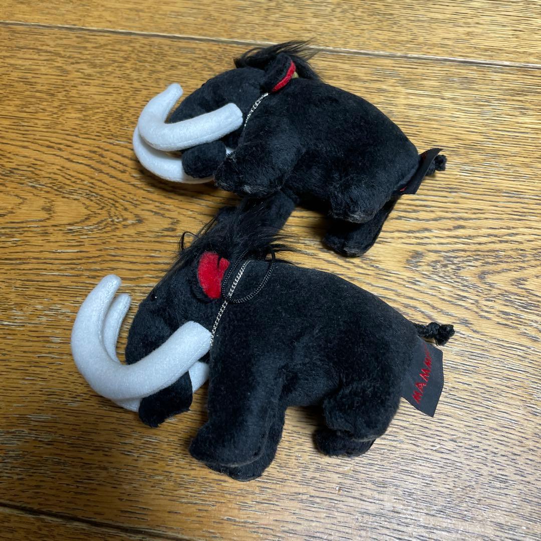 美品レア マムートMAMMUT マンモス ぬいぐるみ 非売品 2体 - メルカリ