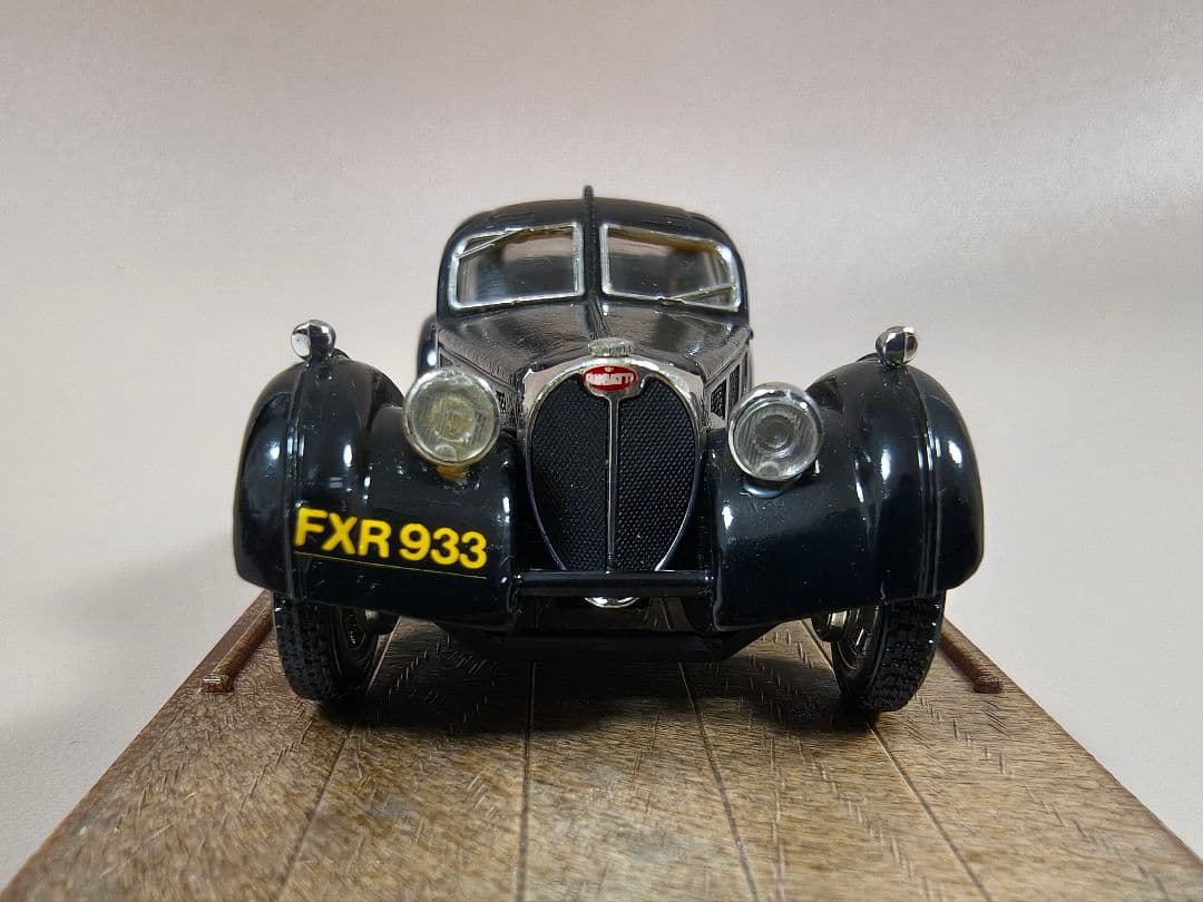 レア!!】ブガッティ 57 S クーペ ブルム 1/43 ブラック 1934 - メルカリ