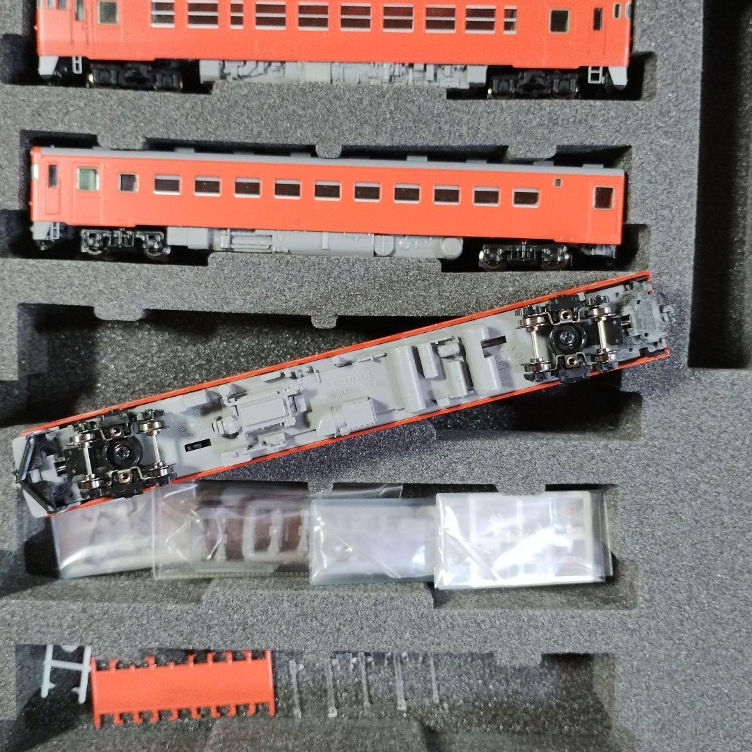 064 Nゲージ鉄道模型 4両編成 赤とクリーム