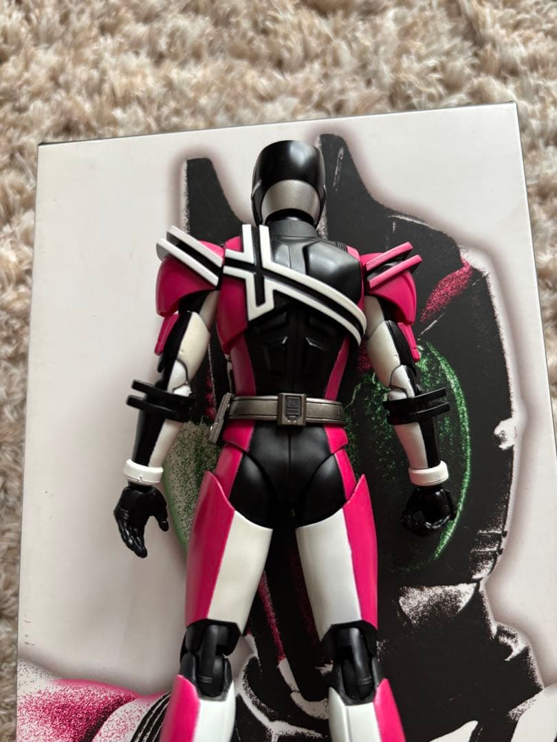 真骨彫製法　仮面ライダーディケイド　フィギュアーツ　初期版