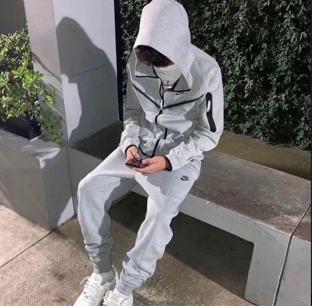 NIKE テックフリース 上下 黒タグ2019年モデル 希少Lサイズ グレー