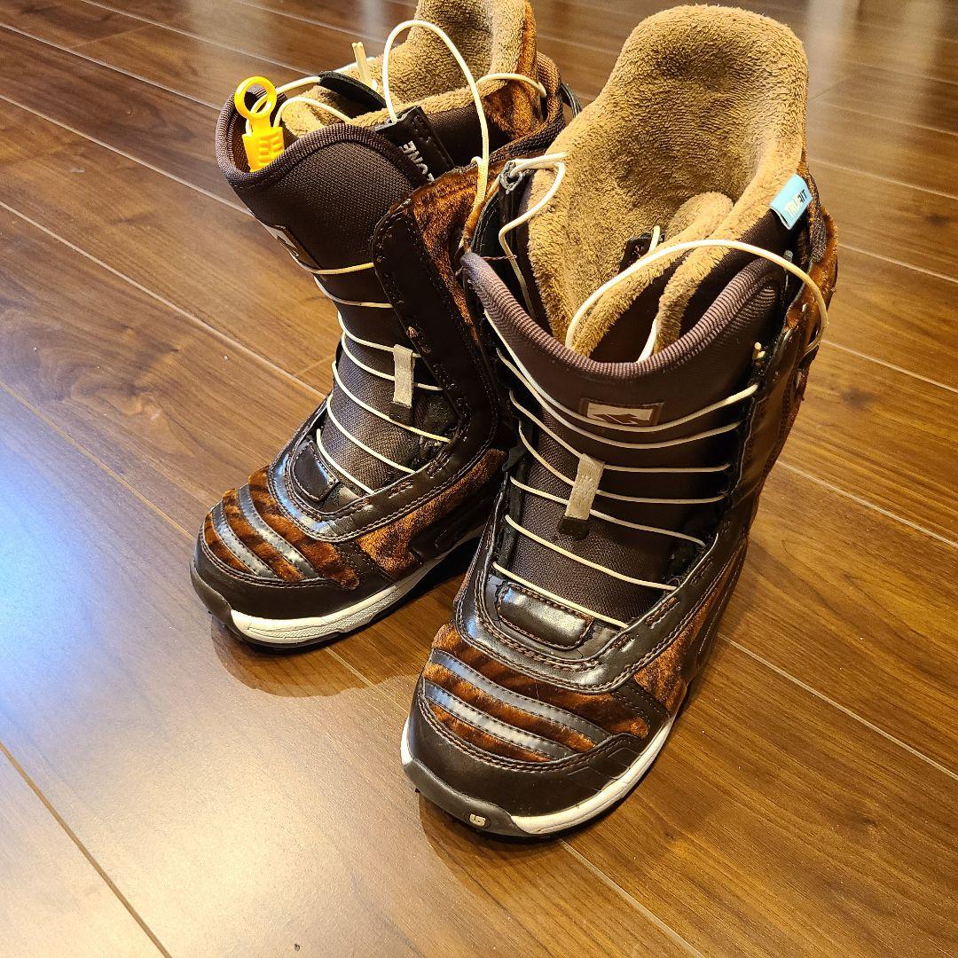 BURTON EMERALD スノーボードブーツ　23.5 BK.jpg