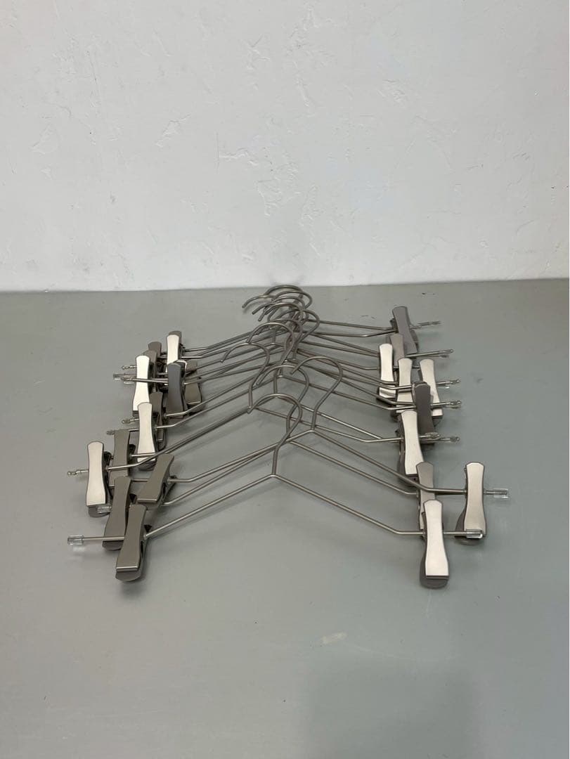 【15本セット】スチール製 パンツハンガー クリップ シルバー 古着屋 まとめ売 楽天市場】クリップハンガー ハンガー 2本 10本 20本 50本 送料無料
