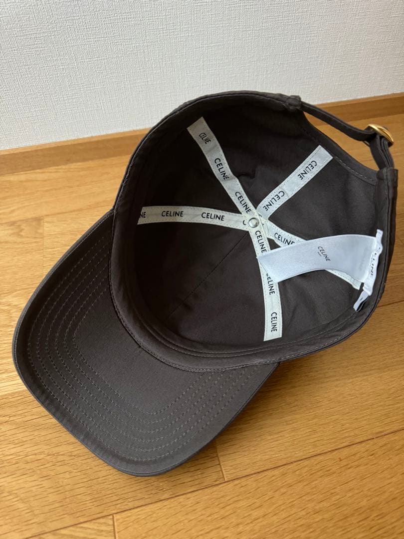CELINE ベースボールキャップ 完売色 ダークトープ - メルカリ
