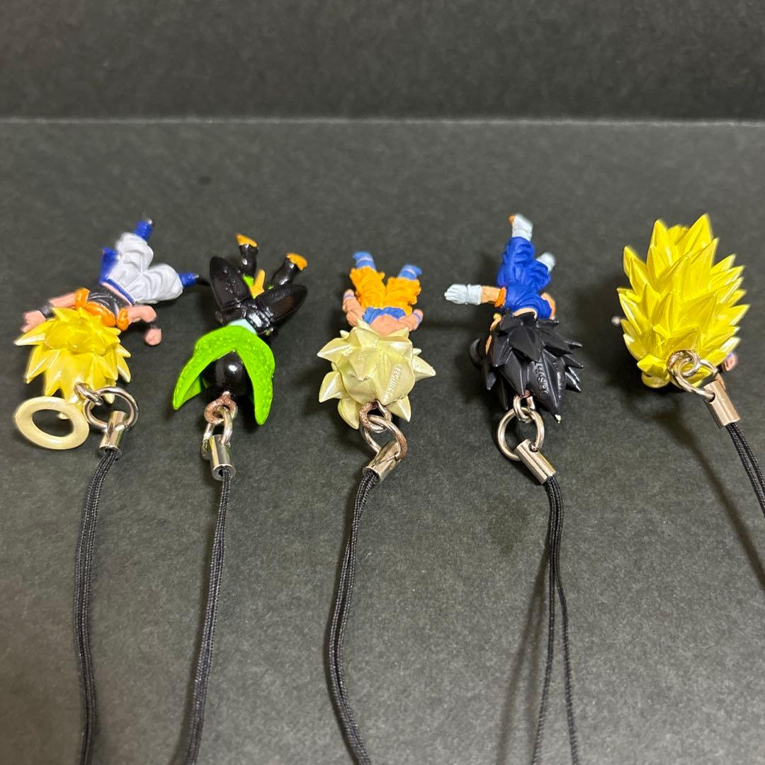 ドラゴンボール UDM 初期黒紐 キーホルダー - メルカリ