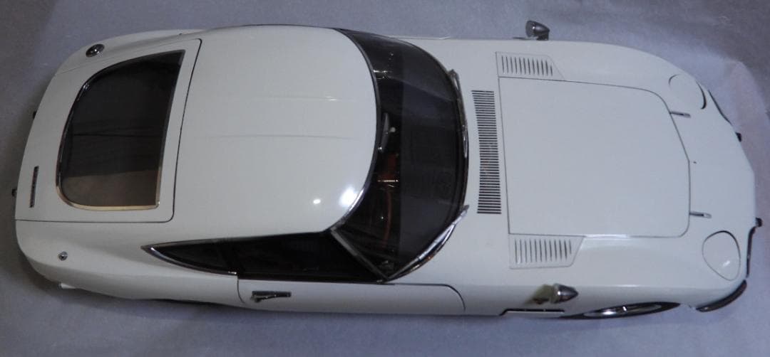 ミニカー Hachette TOYOTA 2000GT 1/8