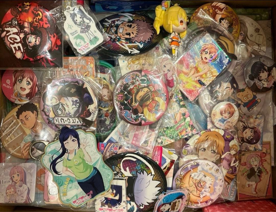 鬼滅の刃 ワンピース　ラブライブ アニメグッズ　まとめ売り 大量　1500点以上