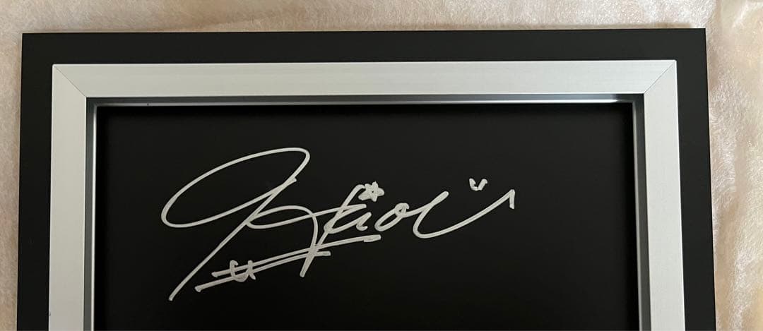 井桁弘恵 直筆サイン入り 写真展つかのま - メルカリ