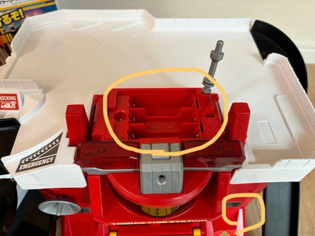 トミカ　まとめ売り４点